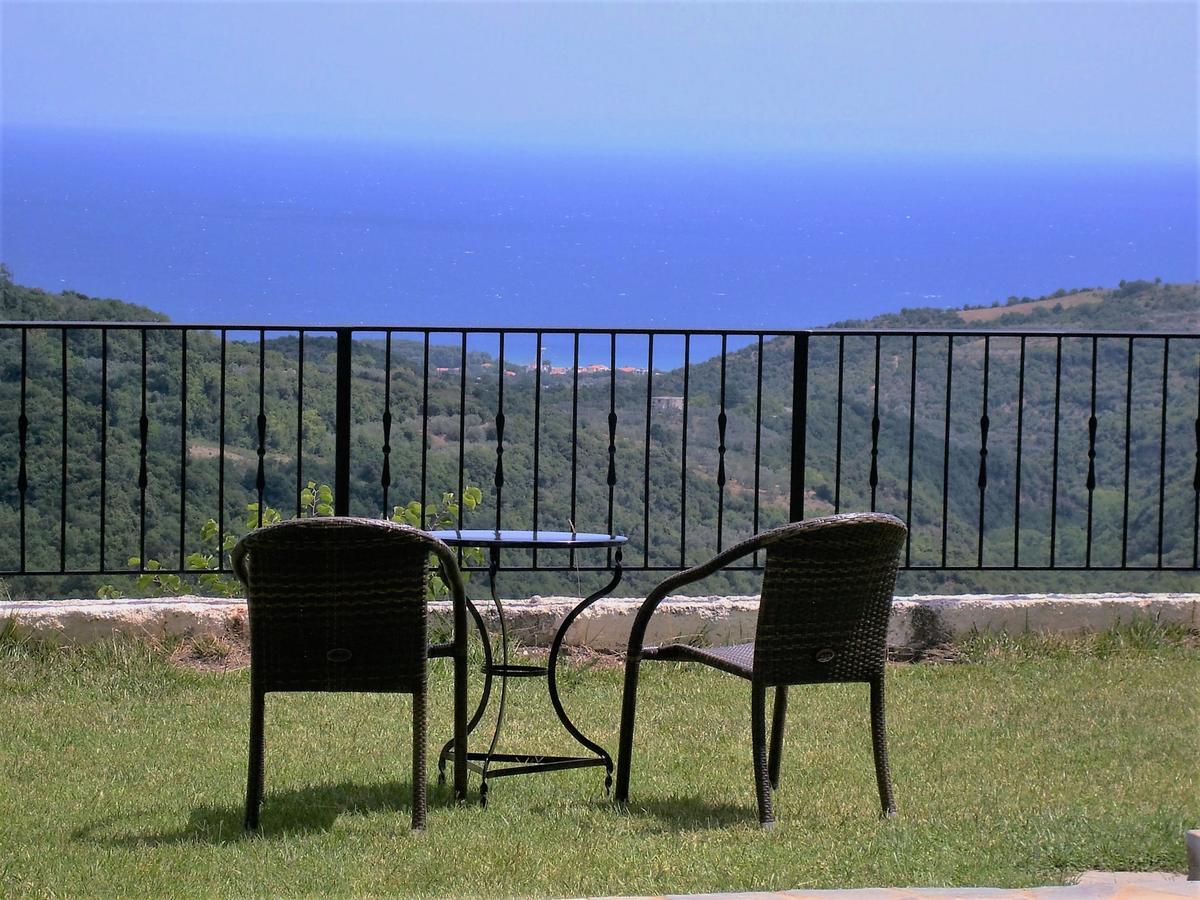 Guesthouse Amanitis Caesarea Skíti Esterno foto